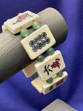 VTG Asian MahJong Tile Bracelet Jade-Tone/Aventurine Beads
